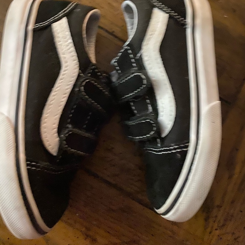 Vans shoes size 9c